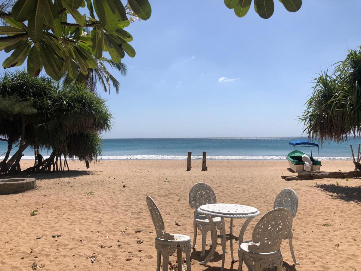 Moon Isle Beach Bungalow Nilaveli Exterior foto